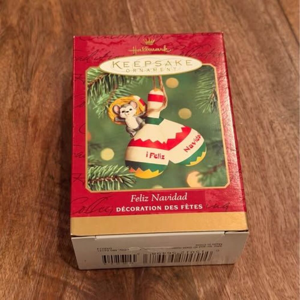 Hallmark Keepsake Ornament Feliz Navidad~2000